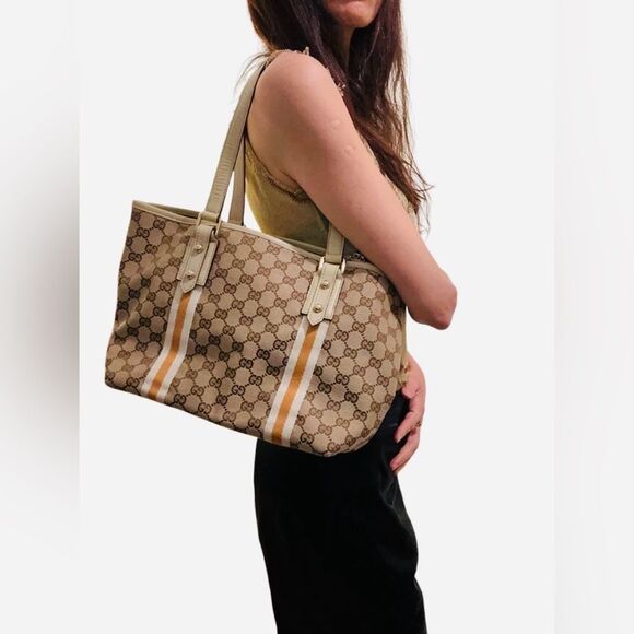 Gucci canvas tote with charm - Picture 15 of 15